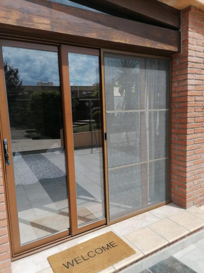 Villa Paquita Loft Делтебре Екстериор снимка