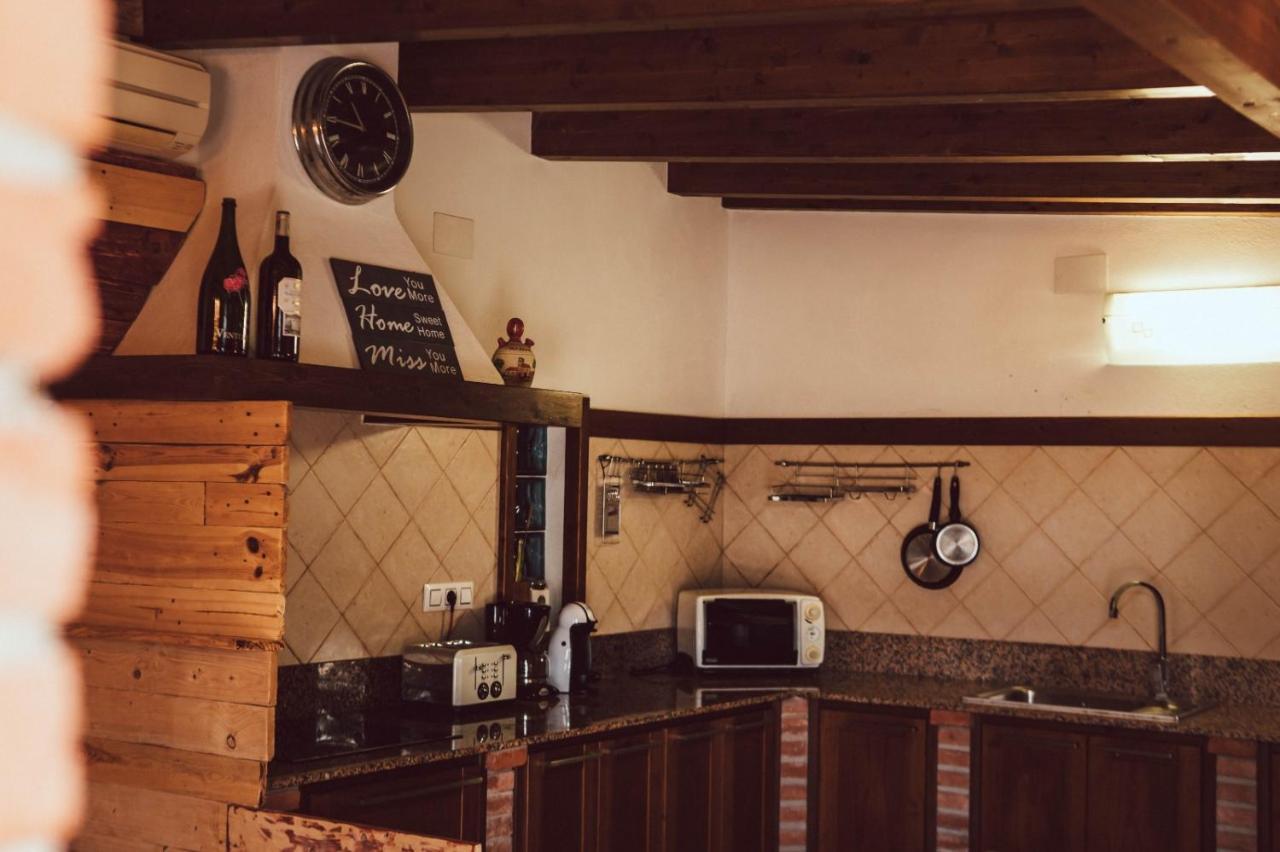 Villa Paquita Loft Делтебре Екстериор снимка