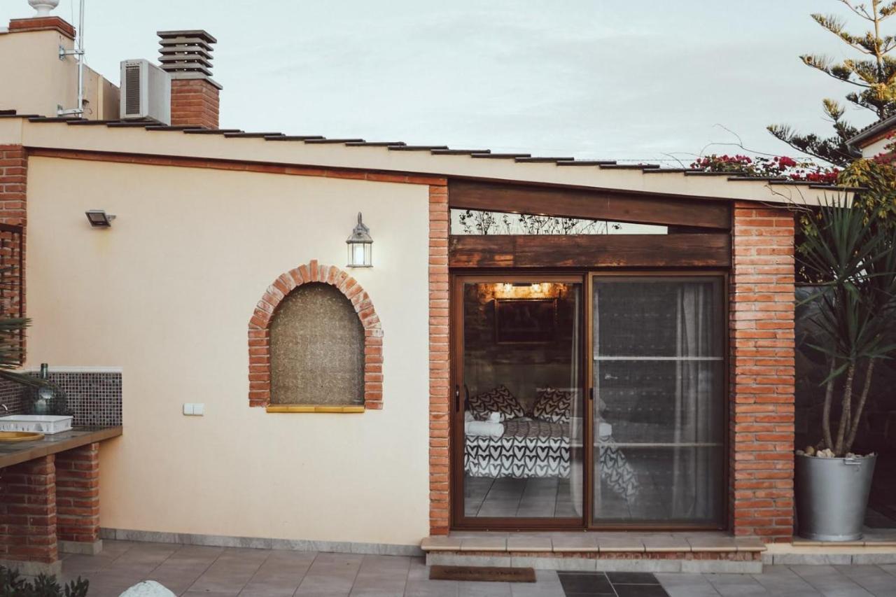Villa Paquita Loft Делтебре Екстериор снимка