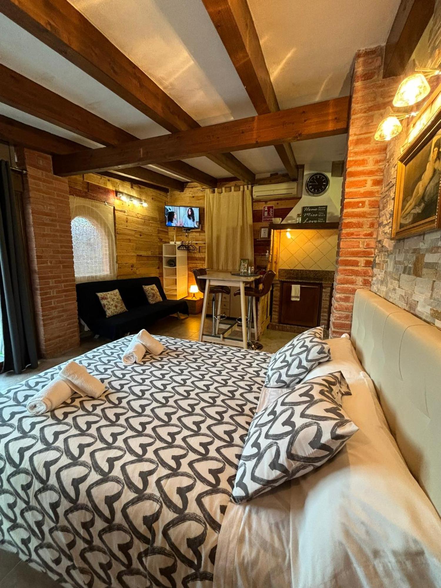Villa Paquita Loft Делтебре Екстериор снимка